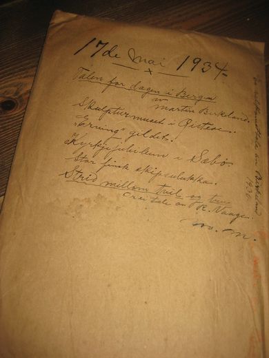 17 mai 1934. Tale for dagen i Bergen av Martin Birkeland. Skulpturmuseet i Øystesee. Kyrkjejubileum i Sæbø.