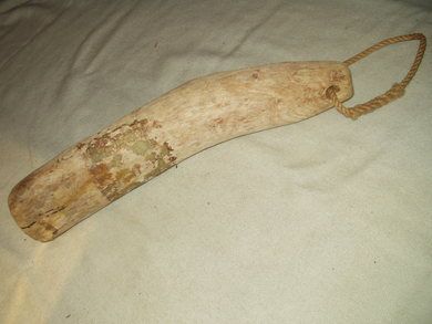 Gammel merkestokk for garn laga av tre