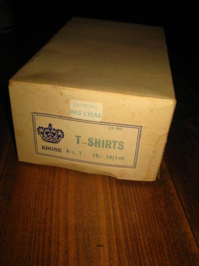 Eske uten innhold, T- SHIRTS, KRONE, 70-80 tallet.