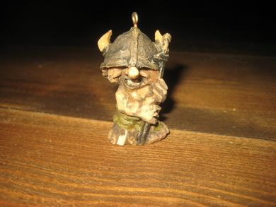 Norsk troll ca 3 cm høgt
