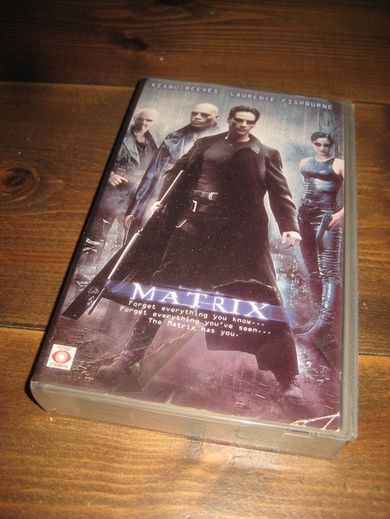 THE MATRIX 1999 136 MIN 15 ÅR