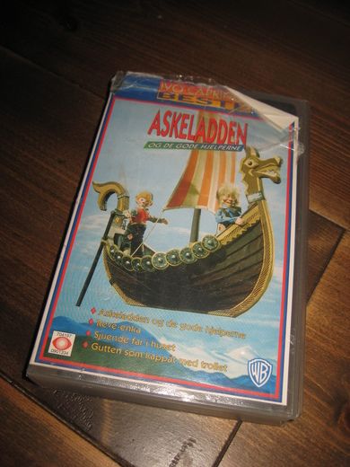 ASKELADDEN OG DE GODE HJELPERNE. 1962-65, 60 min