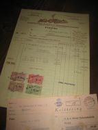 Minde SJOKOLADE - KAKAO & KONFEKTFABRIKK 2 1 1952 med kr 61 50 i stempelmerker