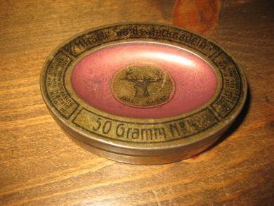 Oval pen boks med synåler tysk 30- 40 tallet