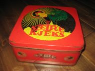 Eldre blikkboks fra Sætre KJEKSFABRIKK Oslo Ca 24*24 cm stor 11 cm høg 50 tallet