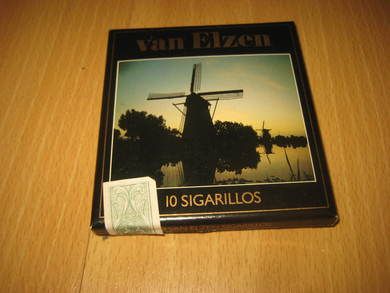 van Elzen, ca 8*8 cm stor.