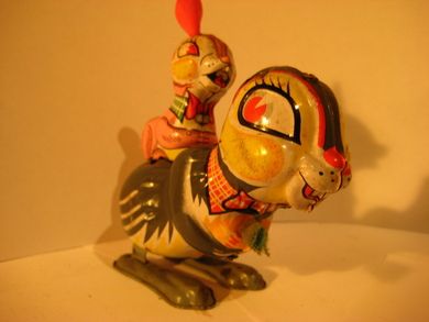 Mekanisk kanin med passasjer, 50 tallet, Japan.