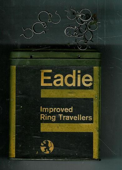 Blikkboks med innhold, Eadie Improved Ring Travellers. 50-60 tallet.