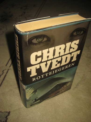 TVEDT, CHRIS: ROTTEJEGEREN. 2009.