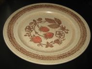 Handmala keramikk fat ca 22 cm i diameter