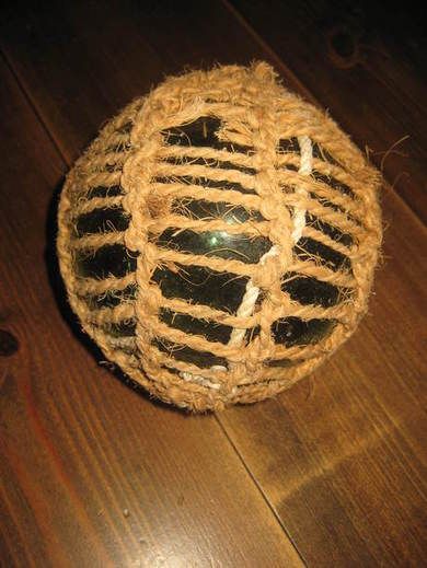 Stor kavlkule fra 40 tallet brukt ved garenfiske i gamle dager grønn ca 14 cm i diameter