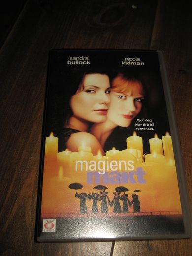 MAGIENS MAKT 1998 15 ÅR 115 MIN