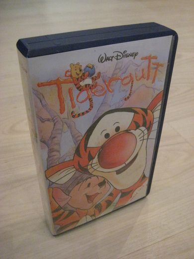 Tigergutt. 2000, 74 MIN.