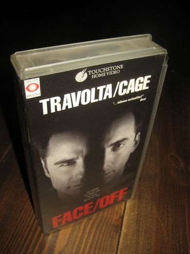 FACE / OFF 1997 131 MIN 18 ÅR