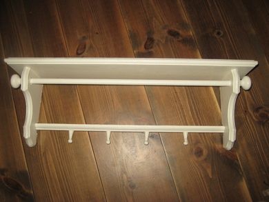 Hylle med trekroker fra eldre dager noe for deg?