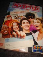 ACCEPTED 89 MIN 2006 11 ÅR