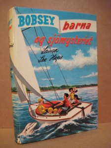 Lee Hope: BOBSEY barna og sjømysteriet. Bok nr 42, 1966.