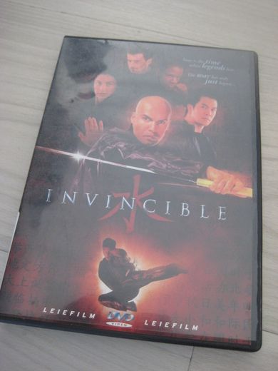 INVINCIBLE 2001 15 ÅR 88 MIN
