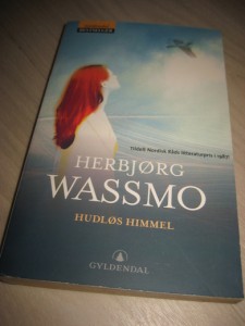 WASSMO, HERBJØRG: HUDLØS HIMMEL. 2002.