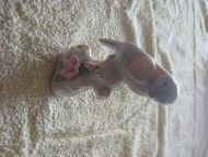 Pen porselensfigur av eldre dato ca 13 cm høg