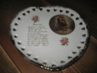 Pynteplatte med tekst og bilde Fader Vår