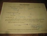 POLITIATTEST om kjøp av sprengto, tennmidler og ammunisjon. 29/1 1958.