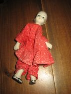 Dokke med piperensere som kropp resten i porselen alder ukjendt Ca 16 cm høg