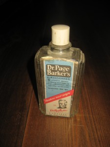 Flaske uten innhold, Dr. Page Barker's FLASSFJERNER. Fra Hørgård, Oslo, 60 tallet.