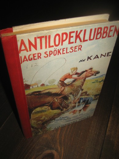 KANE: ANTILOPEKLUBBEN JAGER SPØKELSER. 1944.