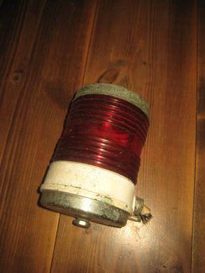 Maritim lykt fra gammel skute ca 10 cm i diameter ca 15 cm høg hel og pen