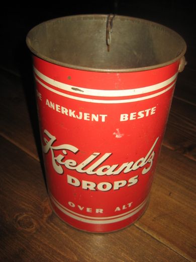Kielland Dropsspann fra 50 tallet Ca 17 cm i diameter 25 cm høg