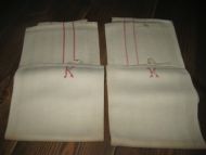 Lot på 2 stk lin ? Handuker med monogram: M 50-60 tallet