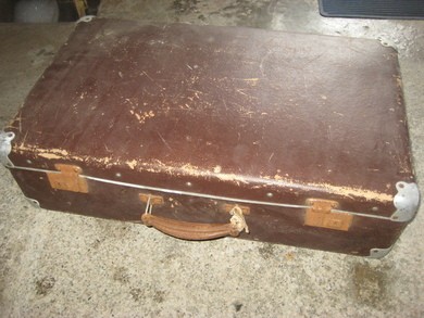 Gammel koffert, 64*40 cm stor.