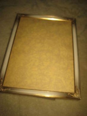 Gammel bilderamme i metall med glass klar til innramming Ca 15*20 cm stor Dette er ramme nr 5