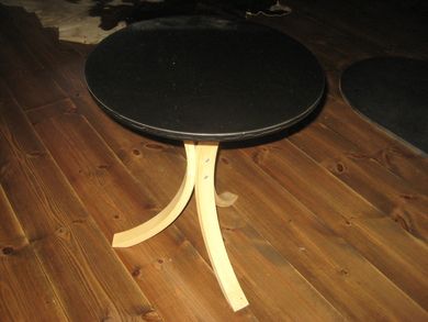 Lite rundt bord ca 45 cm i diameter