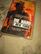 DIE HARD IN NEW YORK BRUCE WILLIES 1994 123 MIN 15 ÅR