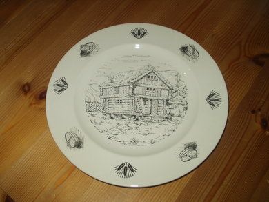 Et typisk stabbur reklamefat fra Vestfolds Flatbrødfabrik 60 tallet