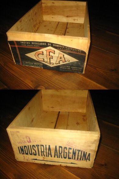 Pen gammel tre eske merka: BOEVRE TRONDHEIM VIA BERGEN C F A ca 40*25 cm stor 13 cm høg pen til så mangt 60 tallet