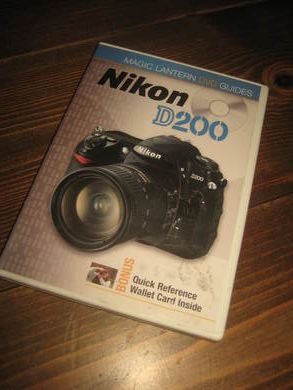 NIKON D 200