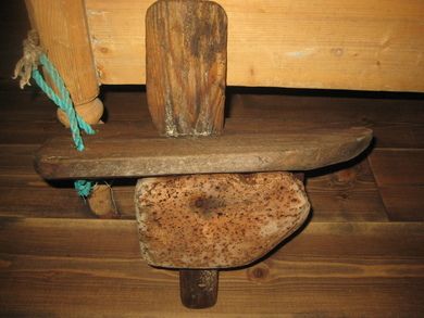 Merke brukt ved garnfiske festa i enden av garnet for å finne dette att i vatnet