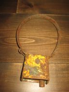 Ku- / sauebjelle med jernklave 40 tallet