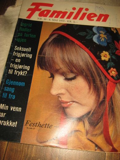1973 nr 010 Familien