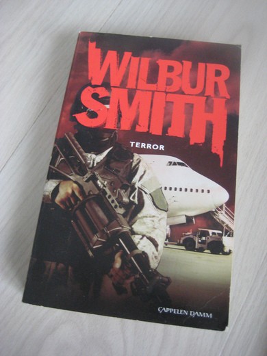 SMITH, WILBUR: TERROR. 2012. 