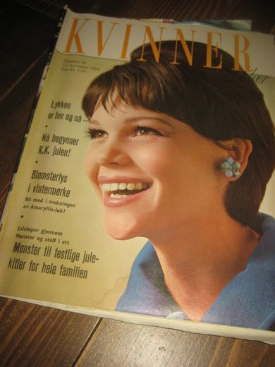 1964 nr 046 KVINNER og klær