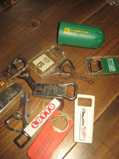 Lot med flaske- og kork åpnere selges under ett