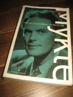 HEGER, ANDERS: MYKLE. Et diktet liv. 2005.