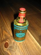 Strøken og uåpna flaske med innhold, 4711EAU DE COLOGNE.