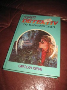 KEENE: frøken DETEKTIV og slangakolonien. Bok nr 7, 1989.