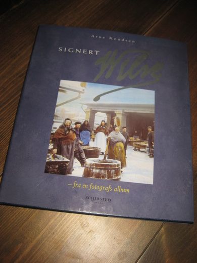 Knudsen: SIGNERT Wilse - fra en fotografs album 2000