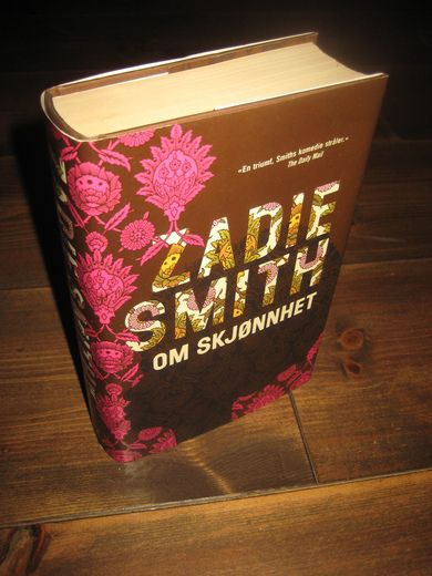 SMITH, ZADIE: OM SKJØNNHET. 2006.